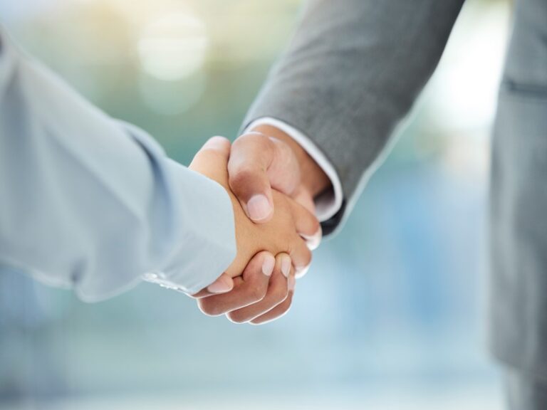 handshake, mergers and acquisitions, M&A, People Move