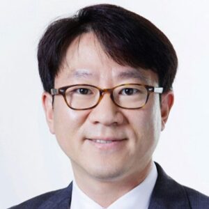 Hoon Lee